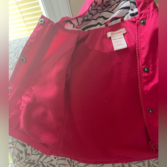 Joe fresh: spring jacket. We have outgrown in great condition. - Picture 3 of 3